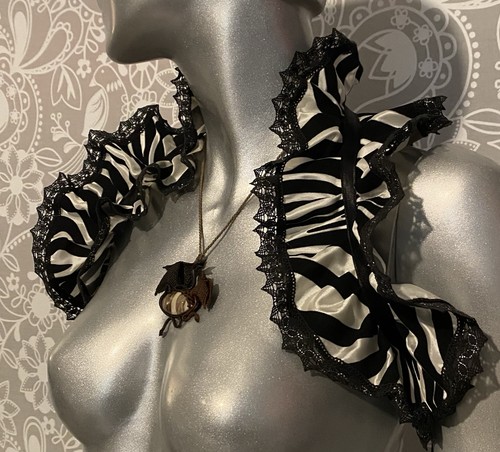 Kleiner shrug gothic steampunk - shrug,