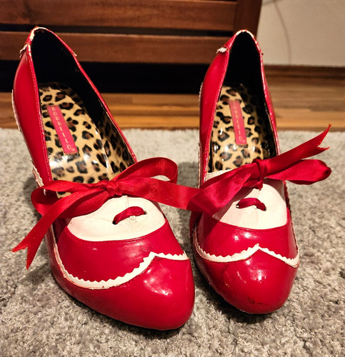 Einzugartige burlesque high - einzugartige,